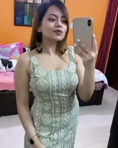 Call Girl Valangaiman